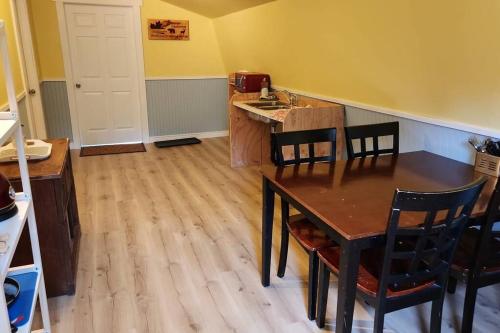 cozy apartment near the ocean in Charlos Cove (NS)