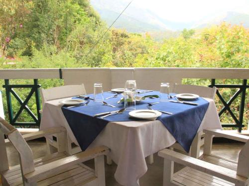 restavracija, River Garden Resort in Silogama