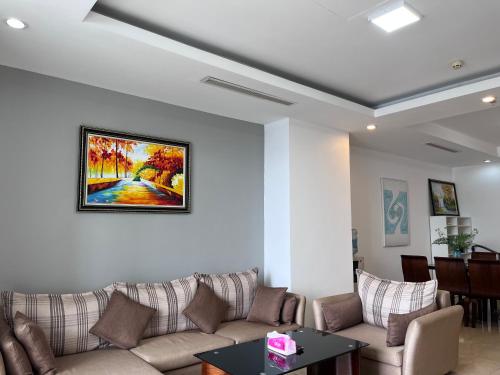 Vinhomes Royal City Luxury Apartment
