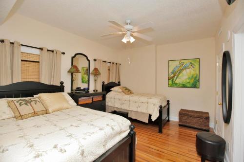 Tropic Winds Resort by Panhandle Getaways - image 14