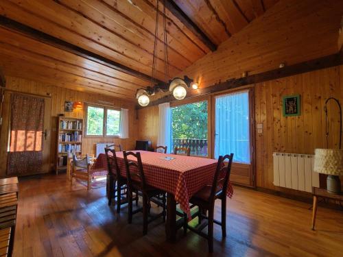 Chalet Les Carroz d'Arâches, 5 pièces, 8 personnes - FR-1-572-286 - Arâches-la-Frasse