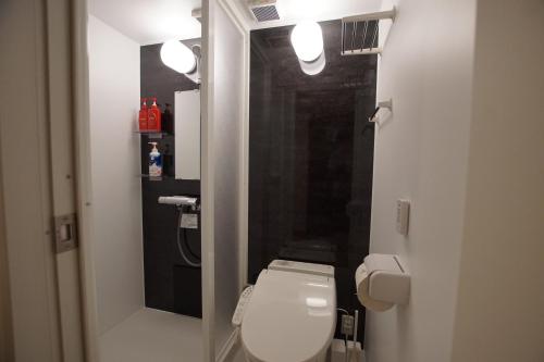 Economy Double Room image 7