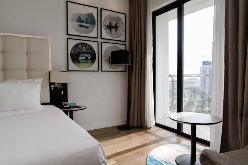 room detail thumbnail 1