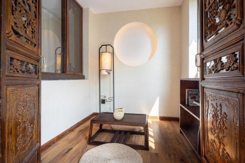 鸿胪花园酒店 入住赠送百威啤酒2瓶 鸿胪花园酒店 入住赠送百威啤酒2瓶