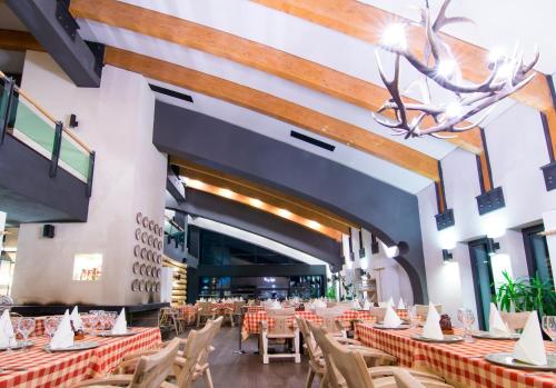 Restaurant, Hotel Orizont in Predeal