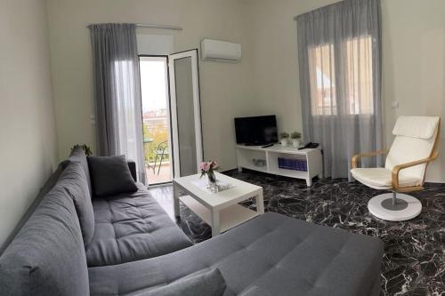 Stay Thyme, 2 BRS apt, 5mins Nafplio, 10 mins beach, Нафплион