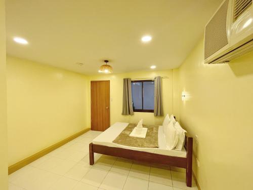 Cozy Coron Inn Room Type - King Room
