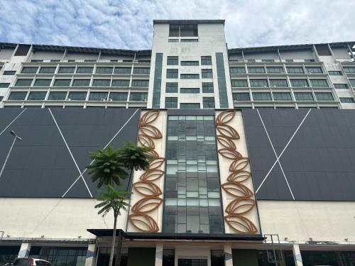 View, SUMMER SUITES APARTMENT-The Summer Shopping Mall in Samarahan