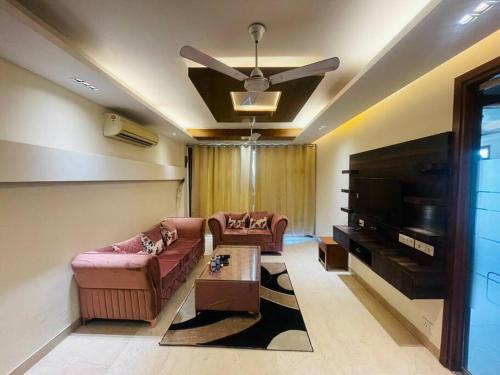 Fortune Home Service Apartment 4Bhk D-163 Saket - Vasant Kunj