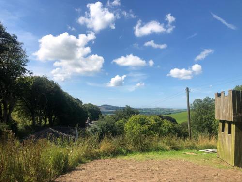 No 1 Hut Lane, a cosy Hut, heating, hot water and a magnificent view for 2