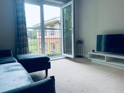 Gatwick Airport Apartment - Crawley