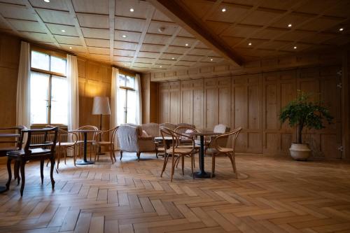 Фойє, FLÜHLI Hotel Kurhaus (FLUHLI Hotel Kurhaus) in Флулі