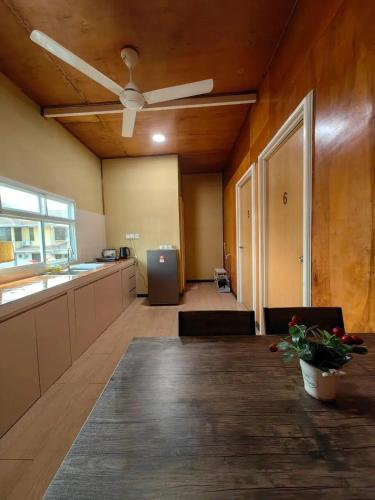 Cocina, Grapevine garden in Kota Kinabalu