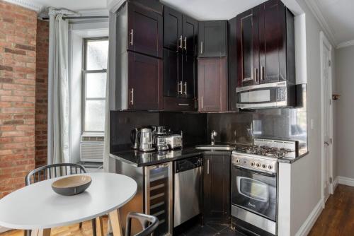 Nolita 1br w wd nr parks shopping NYC-1229 in New York, USA