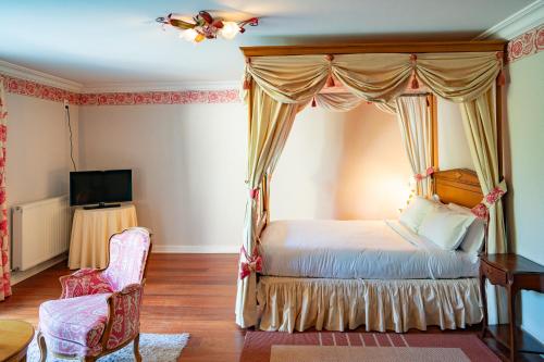 Book the Chambre Prestige Terrasse Chambre Prestige Terrasse