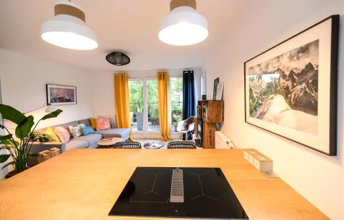 L'Olympique: appartement cosy, vue canal grande terrasse et parking in Vaires-sur-Marne