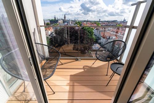 One-Bedroom Apartment with Balcony image 10