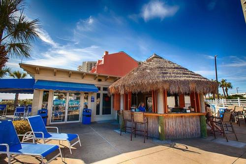 Hot tub, Tides at Topsl by Panhandle Getaways in Destin (FL)