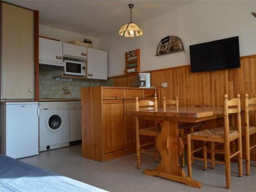 . Charmant T2 Cabine avec Parking à Font-Romeu - FR-1-580-12