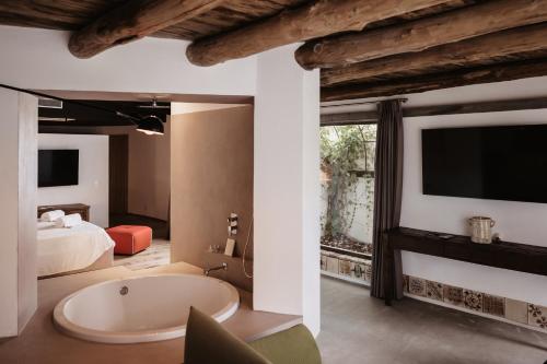492472913 Praia Art Resort - Small Luxury Hotels of the world