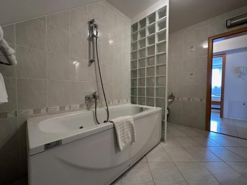 Two-Bedroom Apartment with Balcony image 9