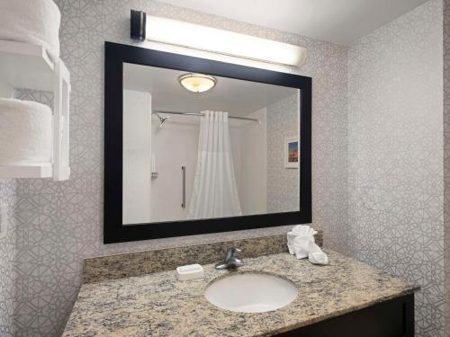 Hampton Inn By Hilton & Suites Arundel Mills/Baltimore, Md