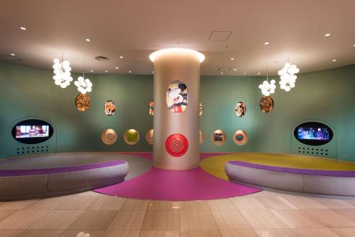 Lobby, Hilton Tokyo Bay in Tokyo Disney Resort ®