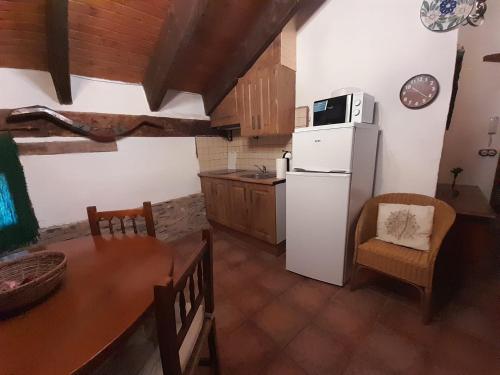 virtuve, Castillo de Escriche in Formiche Alto