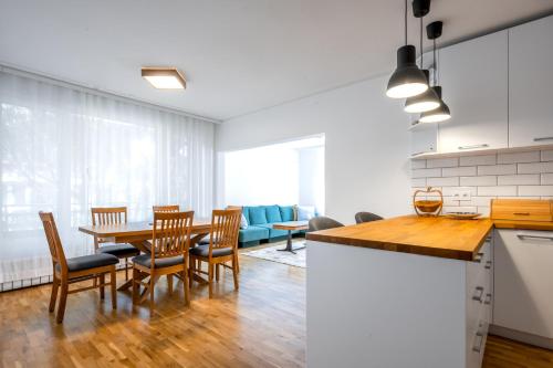 Contemporary Comfort: 1BD Flat in Lozenetz, Sofia