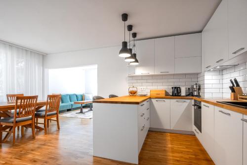 Spacious 1BD Flat in Lozenets - Modern & Central by Flat Mаnager, Sofia (Foto 9)