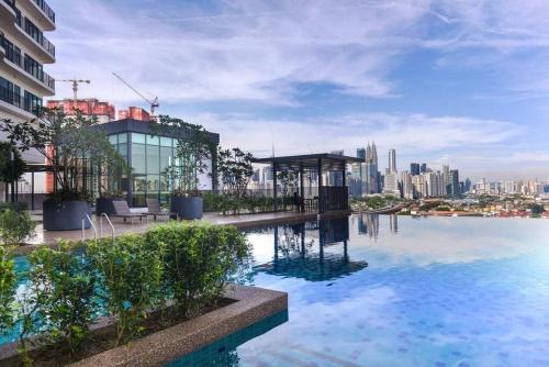 10mins to KLCC w LRTMallNetflix Muji Urban - image 7