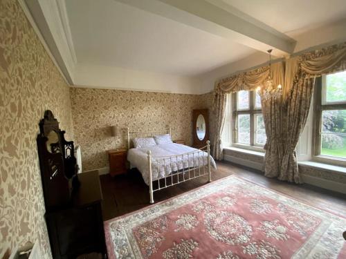 Thornhaugh Old Rectory - Tap to explore photos