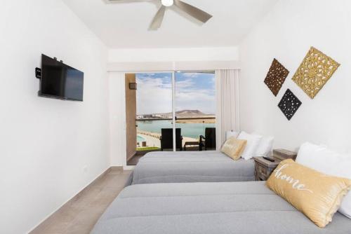 Two-Bedroom Townhouse image 10