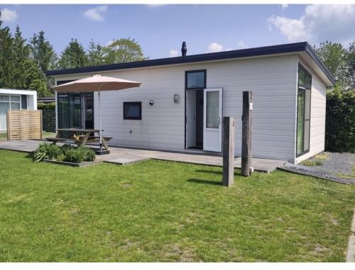 Knus chalet Heidebloem in Putten