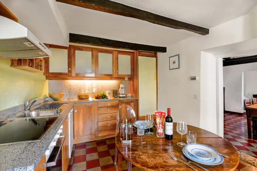kuhinja, Casa Dell'Antonio - Happy Rentals in Novaggio
