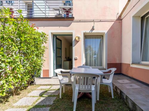  Studio Borgoverde-11 by Interhome in Imperia