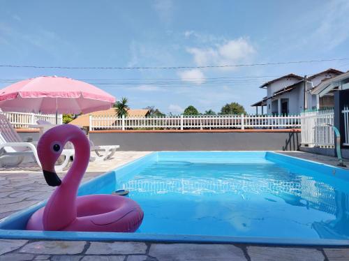 Apto com piscina 3 quartos 500m do mar praia Ubatuba