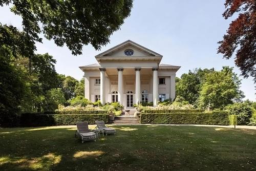 Leyselebeke Castle