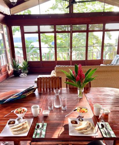 餐飲選擇, Akwaba Lodge Island Boutique Hotel in 巴斯蒂門多斯島