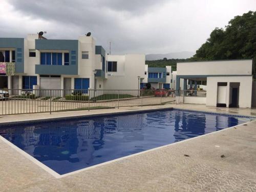 Peldbaseins, Linda Casa de Descanso in Agua de Dios