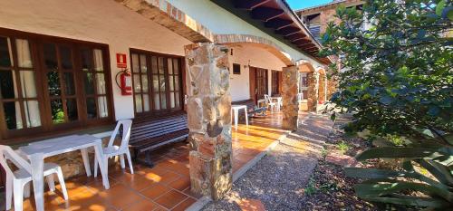 Vrt, Termas Posada del Siglo XIX in Salto