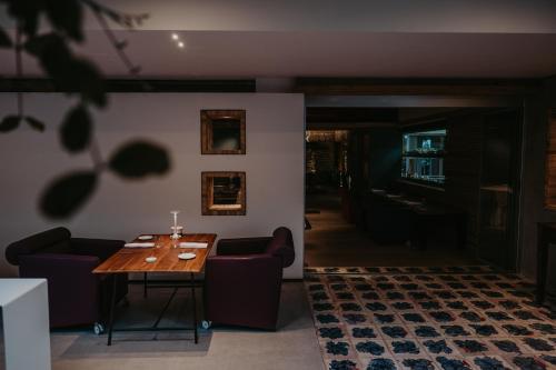 492518530 Praia Art Resort - Small Luxury Hotels of the world