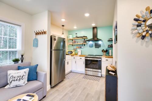 Cozy Cottage Minutes to Downtown Southport! in Southport (Észak-Karolina)