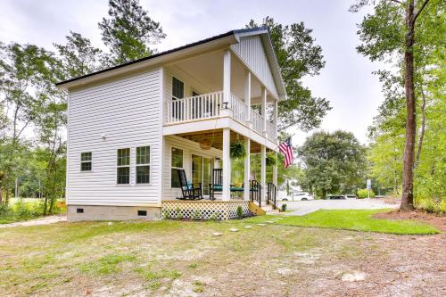 Cozy Cottage Minutes to Downtown Southport! in Southport (Észak-Karolina)