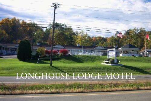 Longhouse Lodge Motel - Accommodation - Watkins Glen