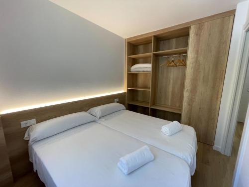  Apartamentos La Solana in Pla de lErmita
