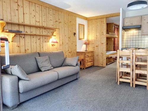 Studio Cabine Confortable, Central, Balcon Sud, 3 min des Pistes - FR-1-518-121