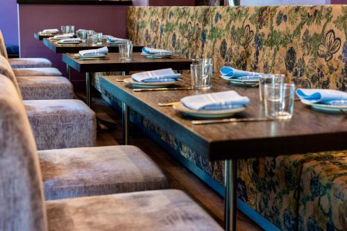 The Exchange Sacramento Curio Collection By Hilton - image 3
