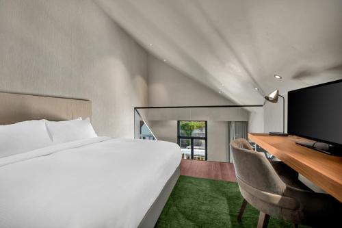 Hilton Porto Gaia - main image