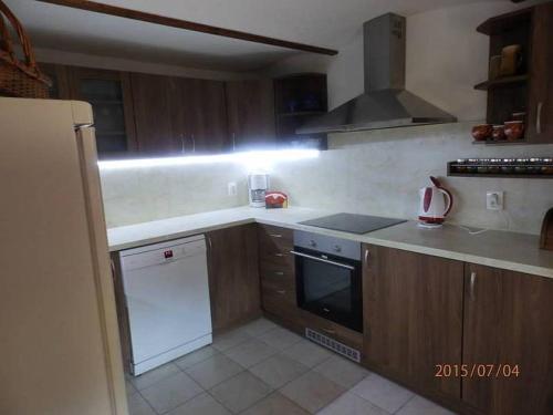 ห้องครัว, Chalupa pod sjezdovkou in ชวาเลซ